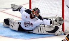 周琦复出首秀出彩，那不勒斯主场横扫山东泰山，豪取6连胜